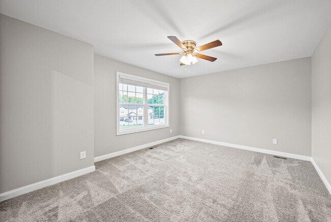 Building Photo - 1172 Meadowhill Ln