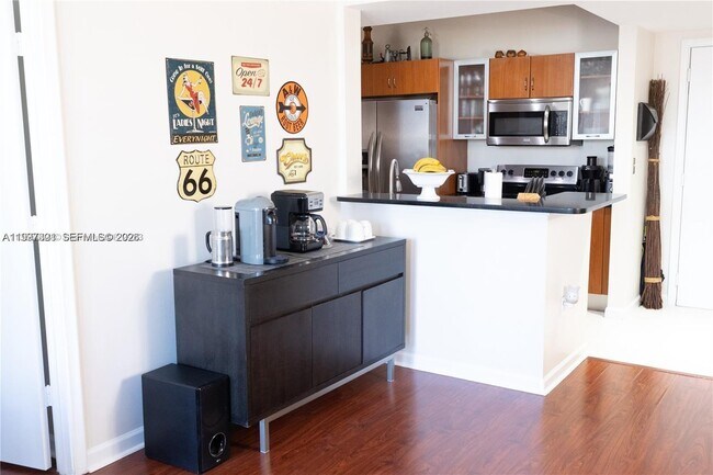 Building Photo - 2775 NE 187th St