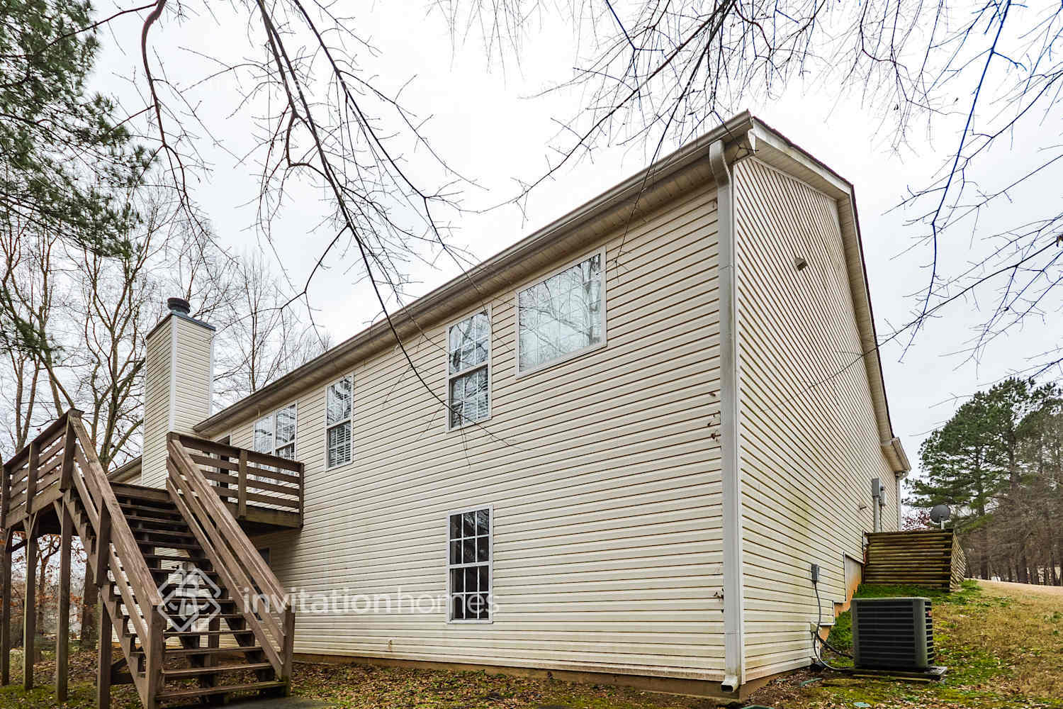 Building Photo - 2021 Bay Ct