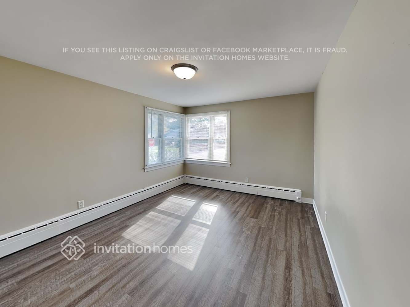 Building Photo - 426 N Ellsworth Ave