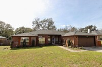 Building Photo - 1249 Northview Dr