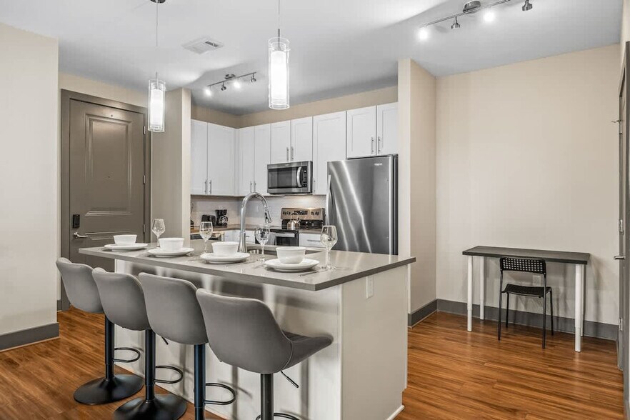 Building Photo - 9376 Vintage Hills Way