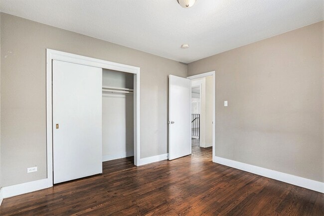 Building Photo - Spacious 3 bed 2 bath home in Denver