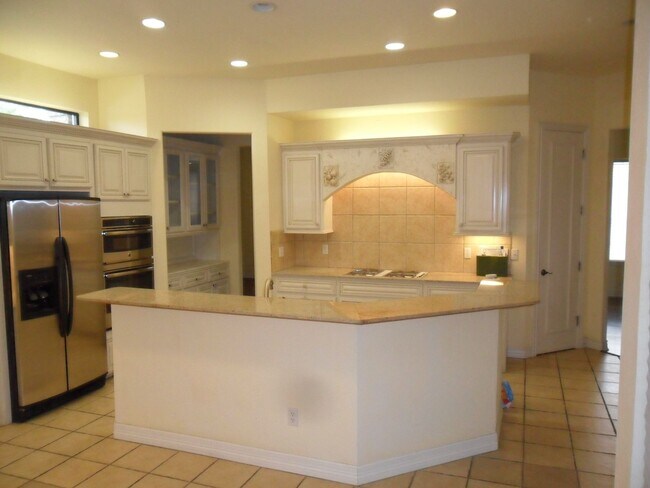 Building Photo - Classic Brookhaven Square Home - Quality T...