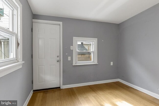 Building Photo - 2803 Aramingo Ave