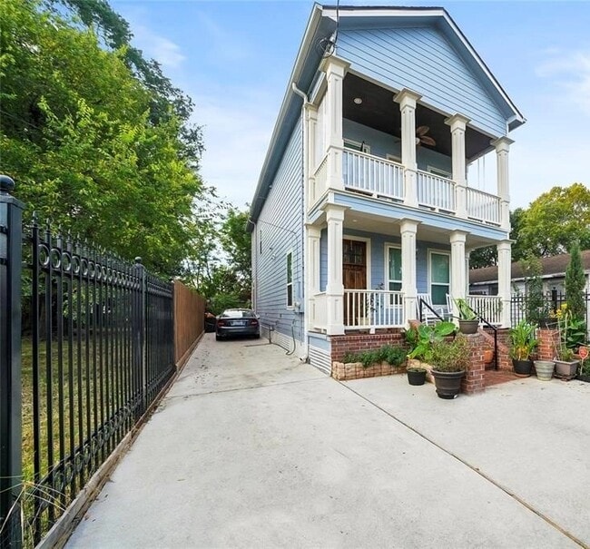 Building Photo - 1420 E 31st St