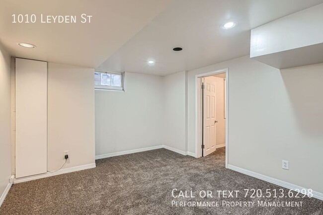 Building Photo - Excellent location in Desirable Montclair ...