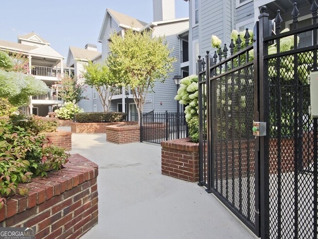 Building Photo - 632 Granville Ct