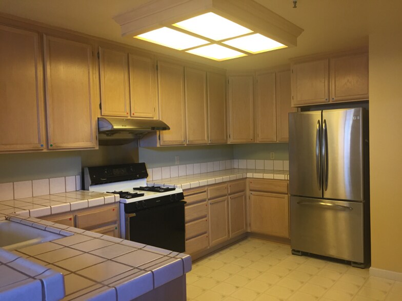 Building Photo - 174 Linda Vista Dr