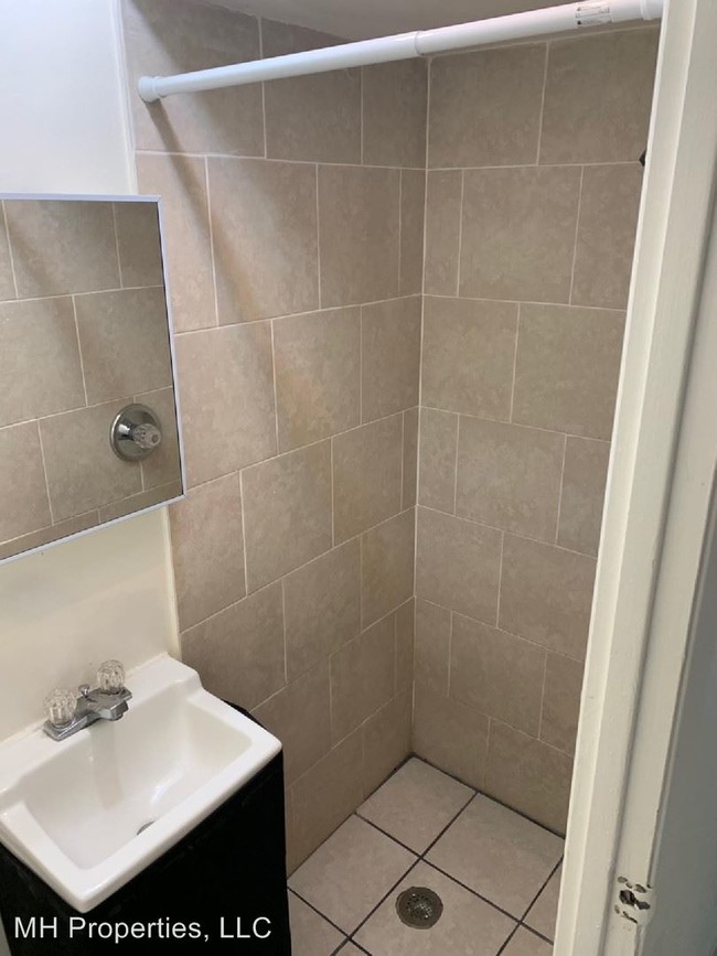 Building Photo - 3 br, 2 bath House - 8841 Trimble Way
