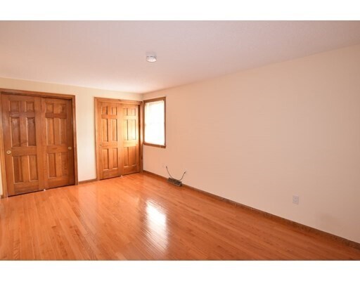 Building Photo - E52 Scotty Hollow Dr