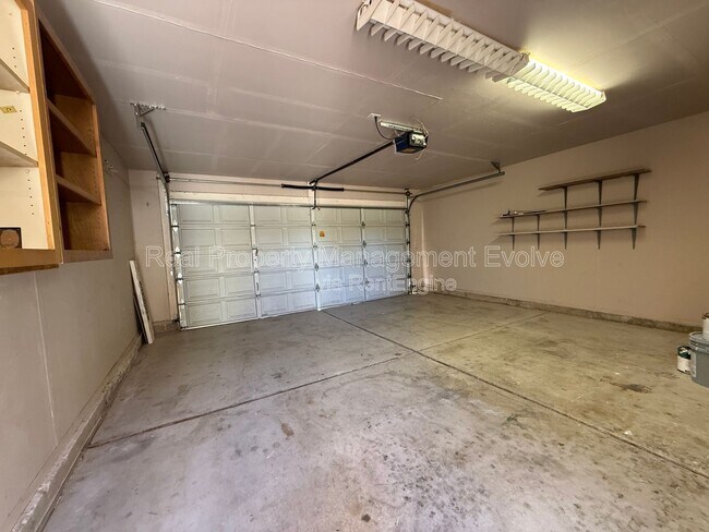 Building Photo - 3936 W Chama Dr