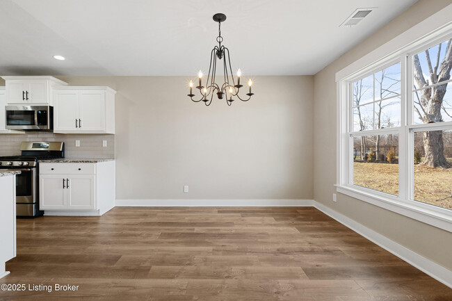 Building Photo - 9203 Harvester Pl