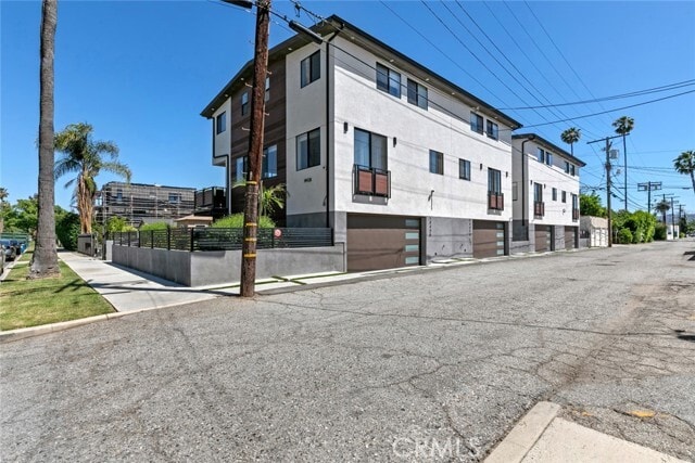 Building Photo - 14438 Tiara St
