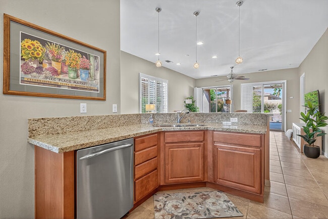 Building Photo - 40751 Calle Los Osos
