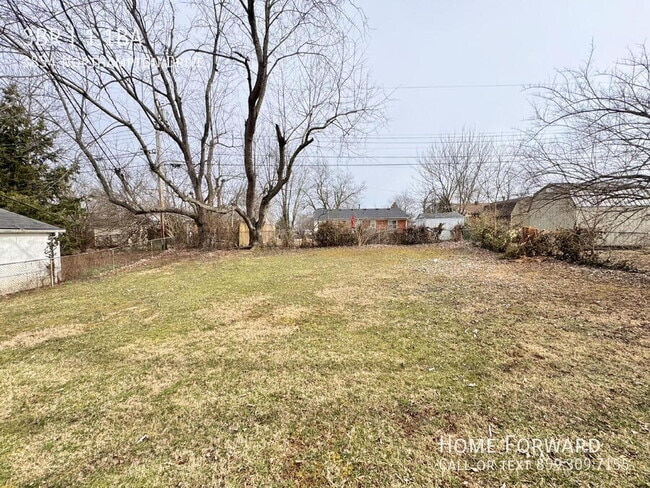 Building Photo - 3854 Northampton Dr