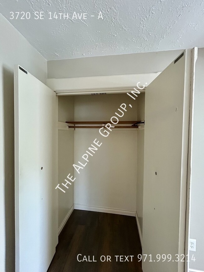 Building Photo - 1 Bedroom in Brooklyn!