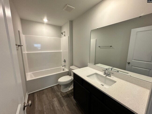 Building Photo - 915 Blenheim Wy