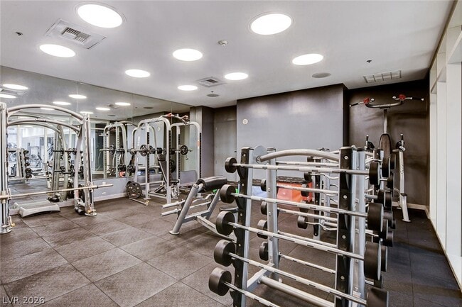 Building Photo - 4575 Dean Martin Dr