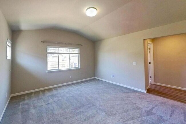 Building Photo - 13741 SE 184th Pl