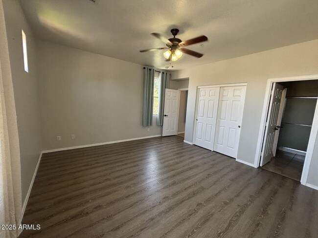 Building Photo - 1629 Avenida Rio Verde