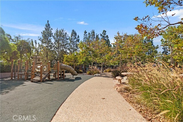 Building Photo - 50 Rosenblum