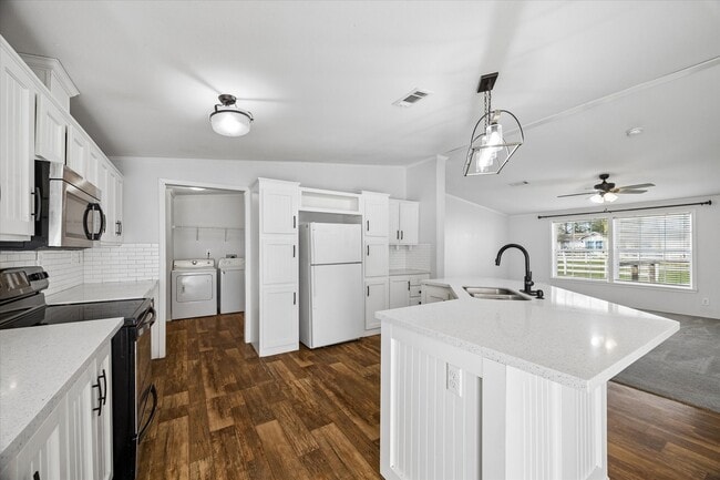 Building Photo - 25361 Bluff View Ct