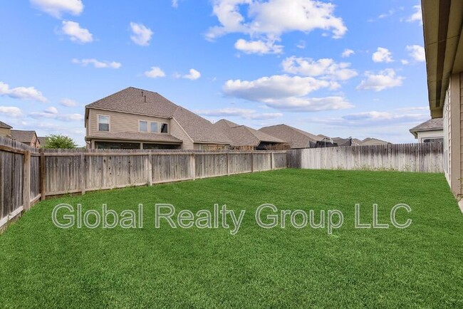 Building Photo - 14306 Hallows Grv