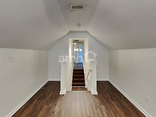 Building Photo - 7739 Sullivans Trace Dr