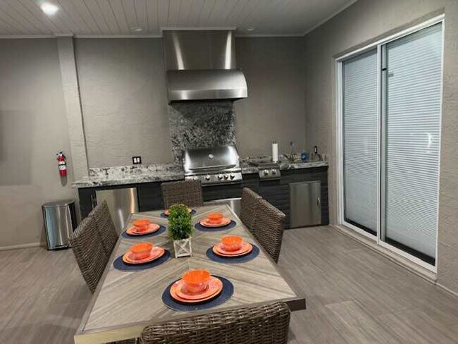 Building Photo - 10407 Harvestime Pl