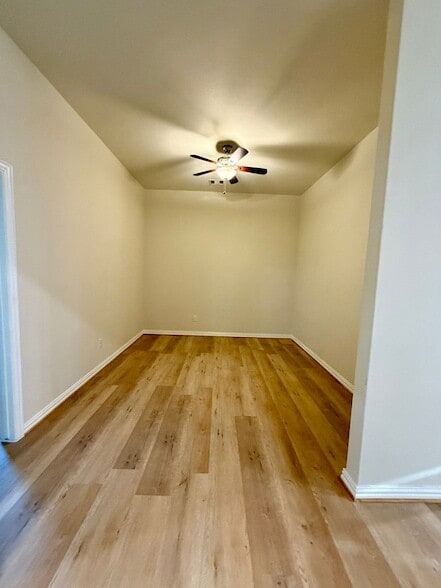 Building Photo - 3834 W Vicksburg Estates Dr