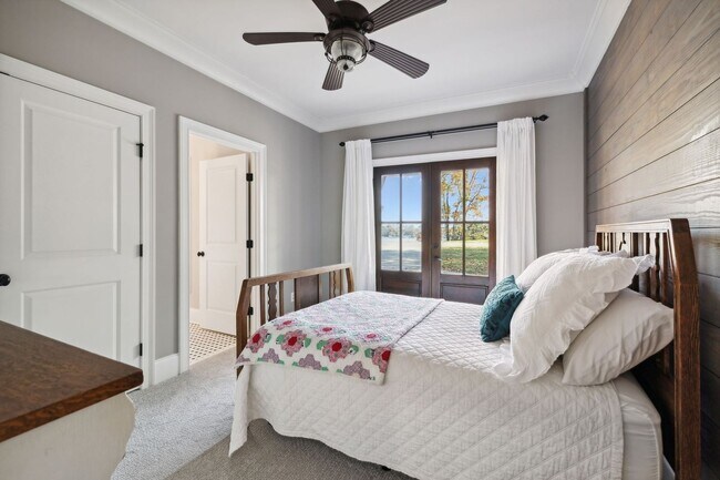 Building Photo - FULLY FURNISHED ISLAND HOME ON OLD HICKORY...