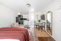 Building Photo - 179 W Wilson St