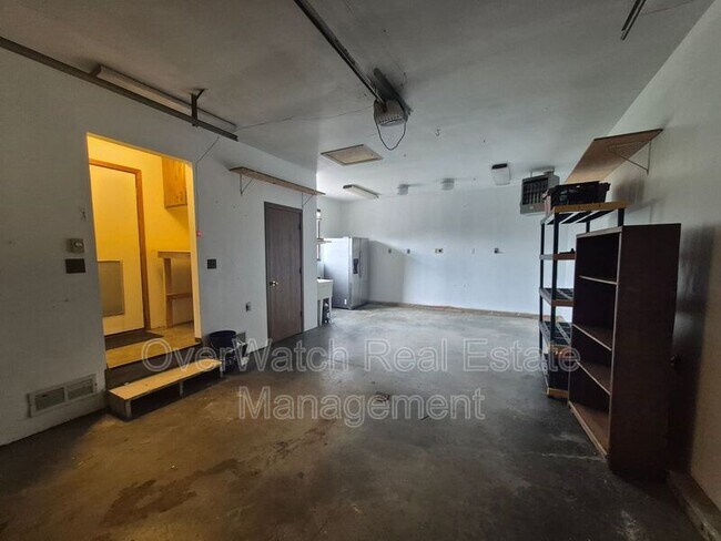 Building Photo - 12250 Mary Ave