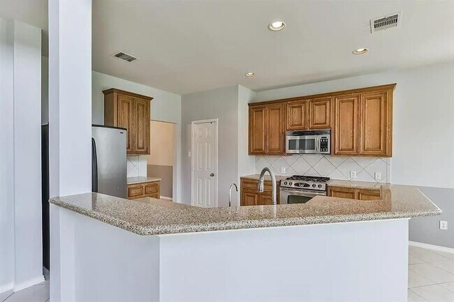 Building Photo - 13002 Misty Bay Ln