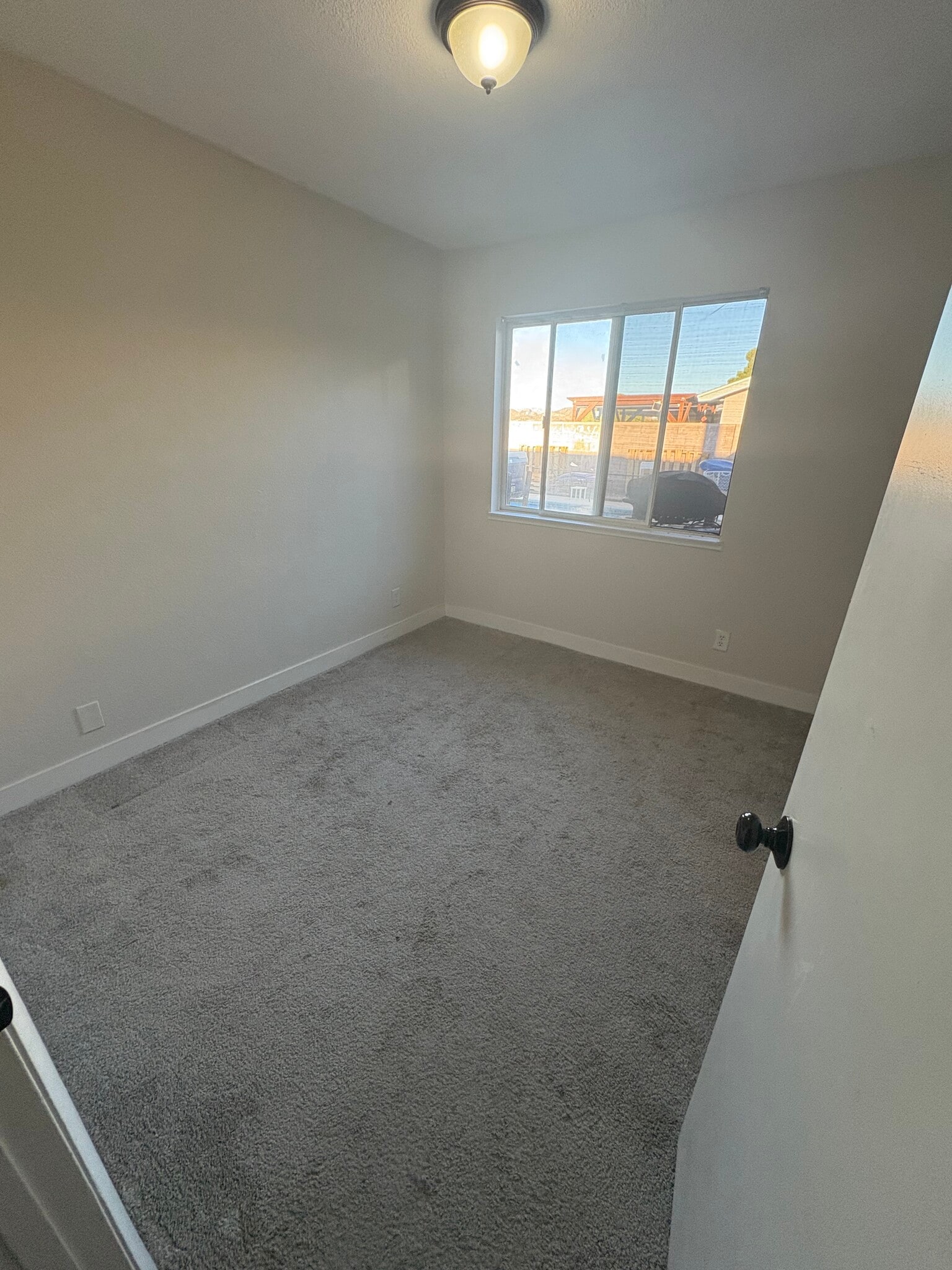 Building Photo - 429 Summit Dr