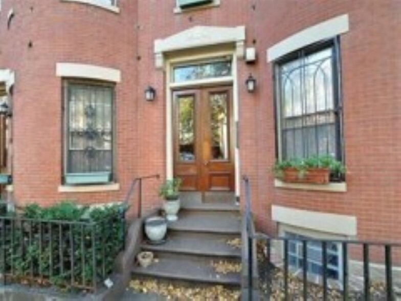 Primary Photo - 124 Chandler St