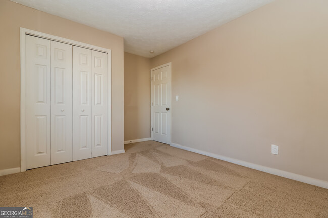 Building Photo - 10631 Cherry Cove