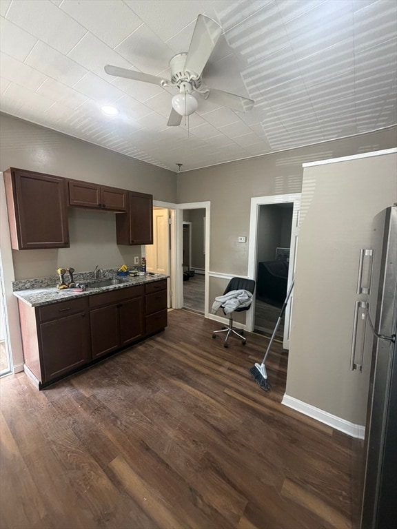 Building Photo - 531 Ash St