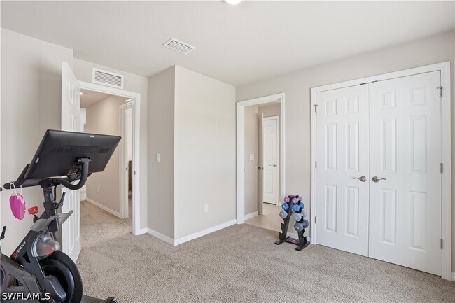Building Photo - 15054 Wildflower Cir