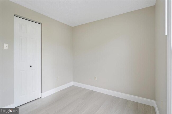 Building Photo - 1315 Danberry Dr