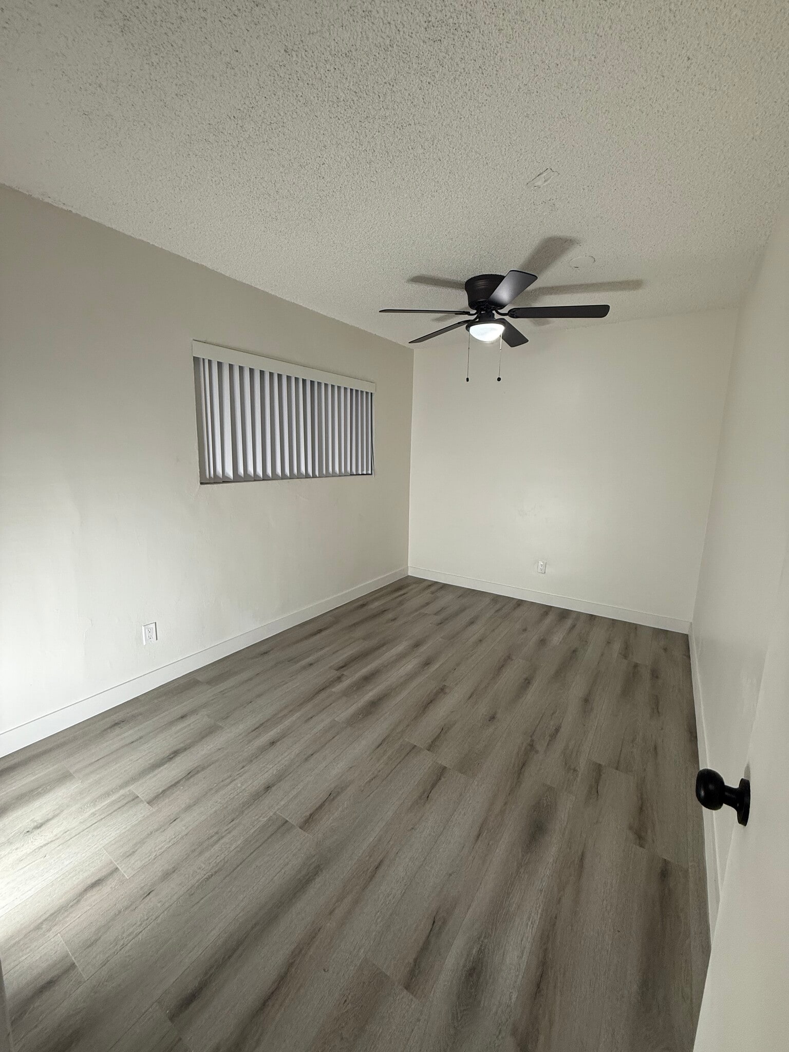 Building Photo - 5039 Alhambra Ave