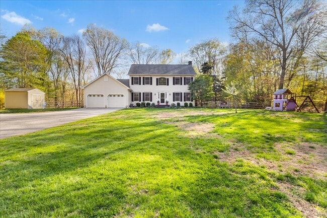 Building Photo - 205 Sandy Hollow Rd