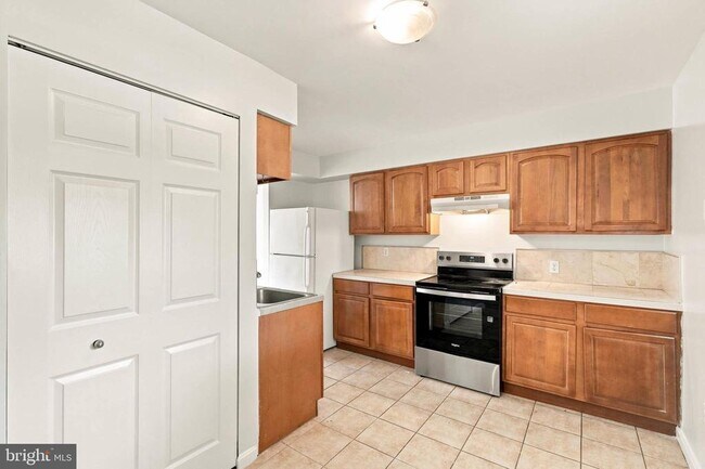 Building Photo - 7138 Talisman Ln