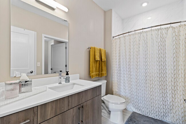 Building Photo - 145 Riverhaven Dr