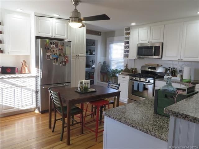 Building Photo - 12 Brown St