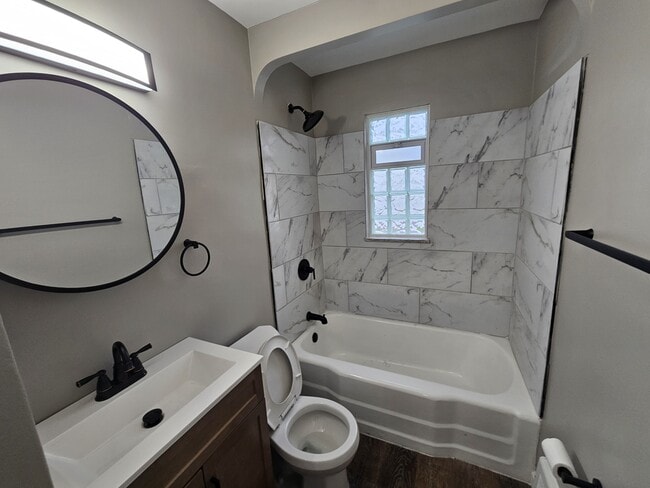 Building Photo - 19807 Gardenview Dr