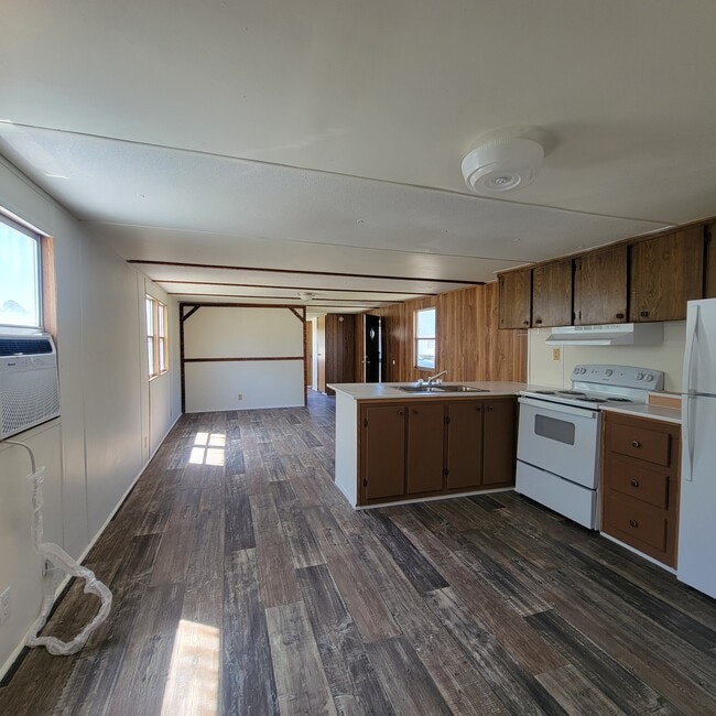 Building Photo - 8582 Rye Patch Rd