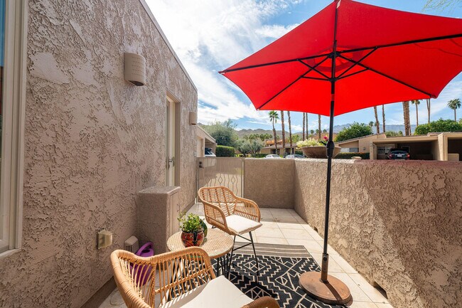 Building Photo - 48910 Noline Pl