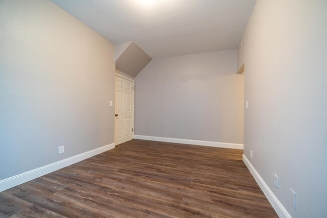 Building Photo - 3334 Maize Rd
